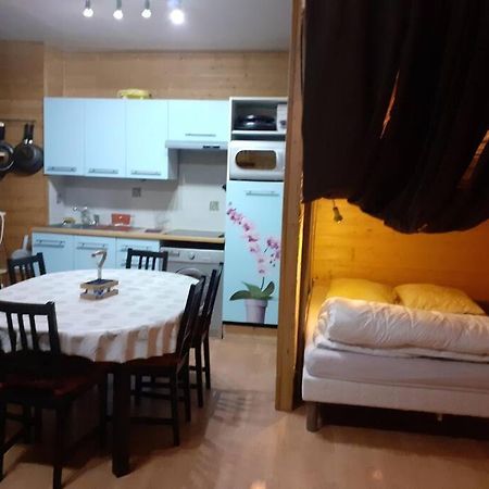 Appartement Face Au Thermes Et Au Calme Bagnères-de-Luchon Exteriör bild