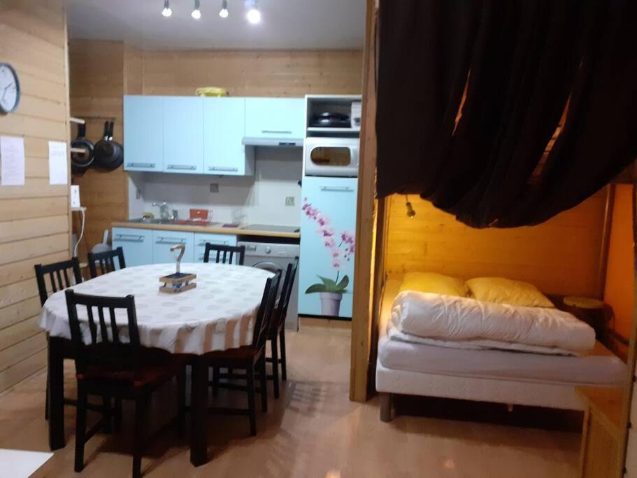 Appartement Face Au Thermes Et Au Calme Bagnères-de-Luchon Exteriör bild